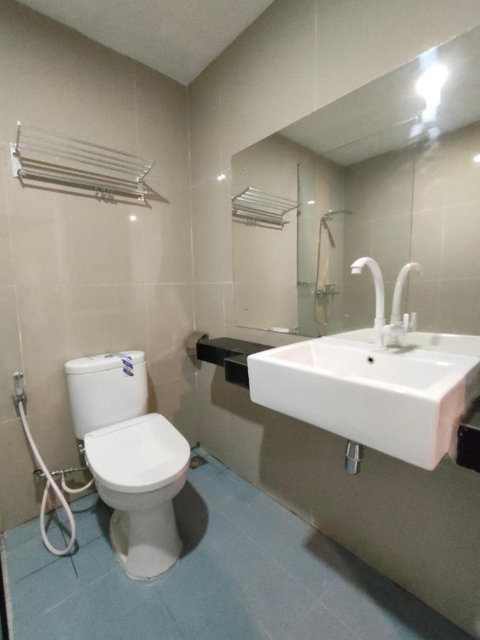 Golden Ganesha Hotel Yogyakarta By Ecommerceloka Gondowulung Екстериор снимка