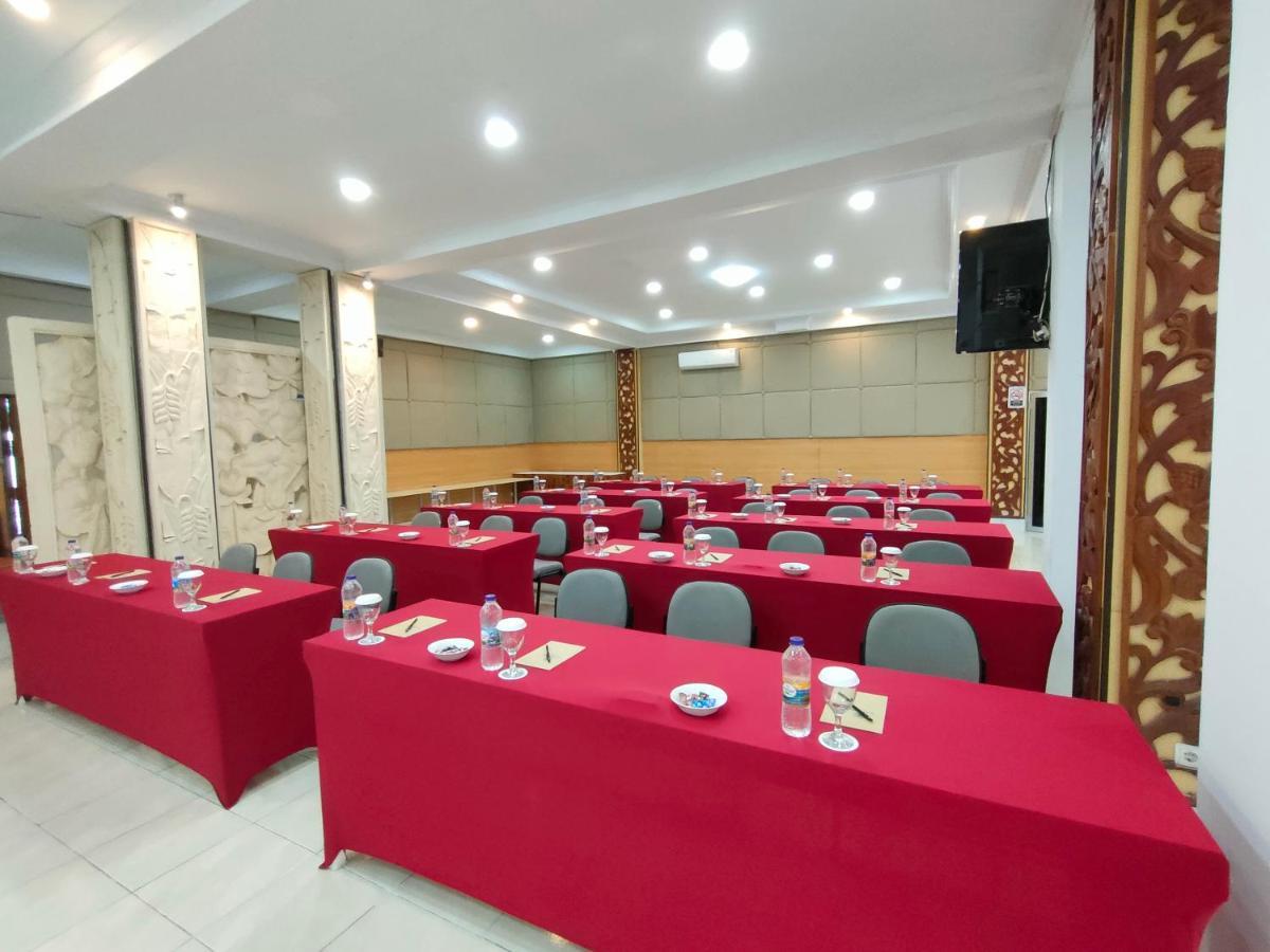 Golden Ganesha Hotel Yogyakarta By Ecommerceloka Gondowulung Екстериор снимка