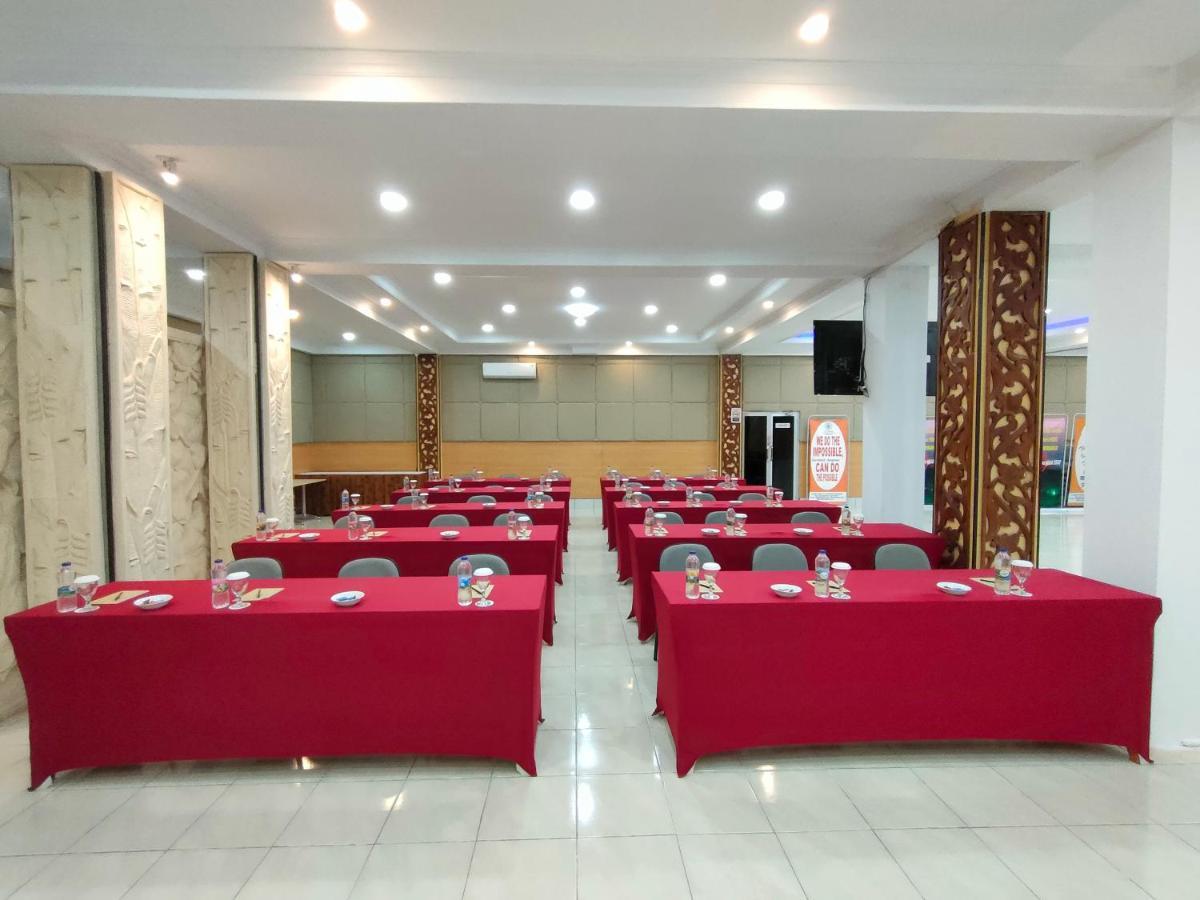 Golden Ganesha Hotel Yogyakarta By Ecommerceloka Gondowulung Екстериор снимка