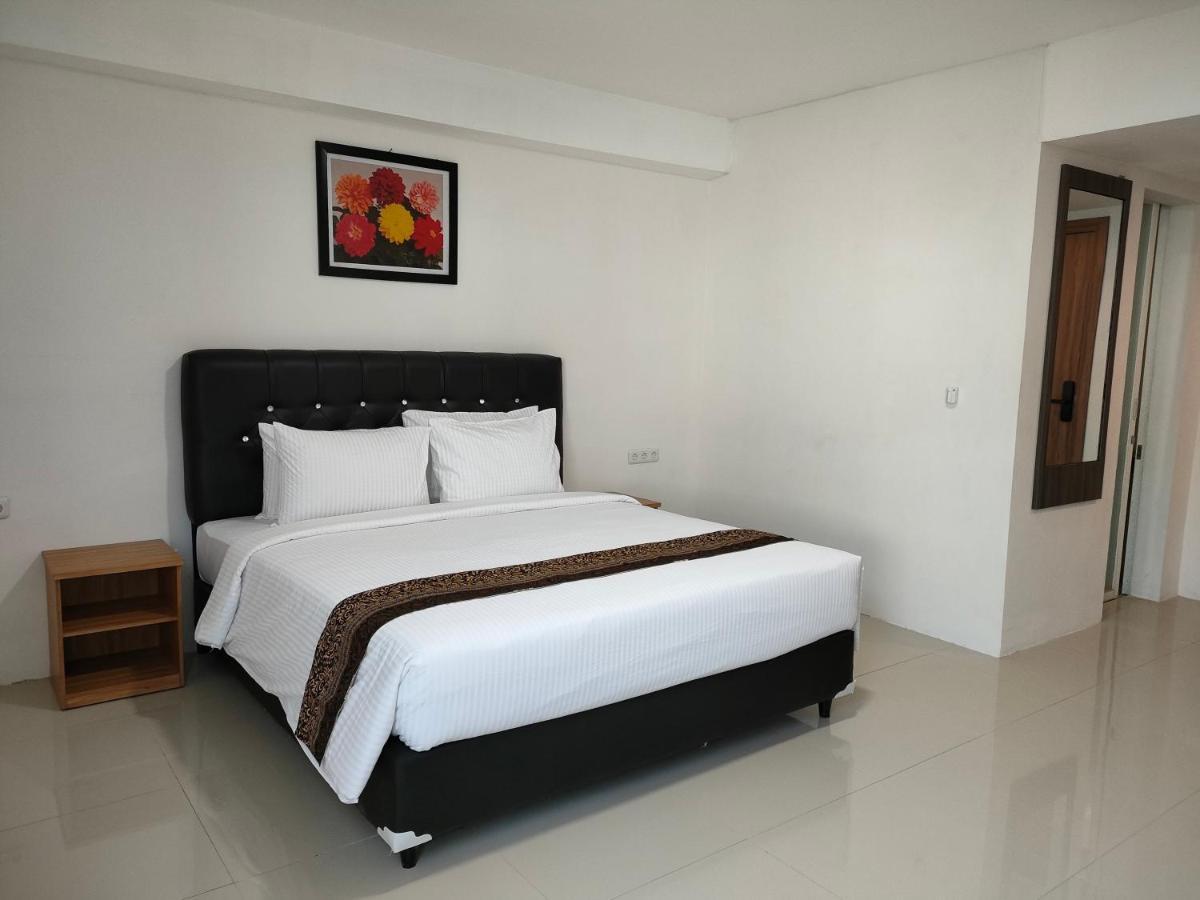 Golden Ganesha Hotel Yogyakarta By Ecommerceloka Gondowulung Екстериор снимка